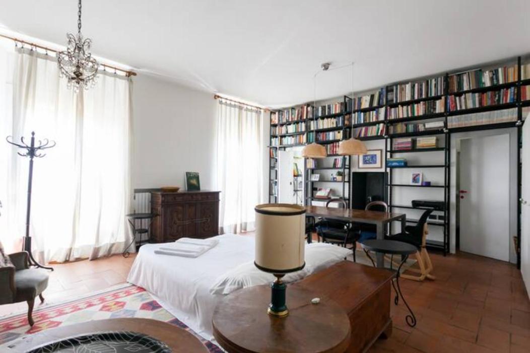 Porta Ticinese Cozy Con Balcone Milán